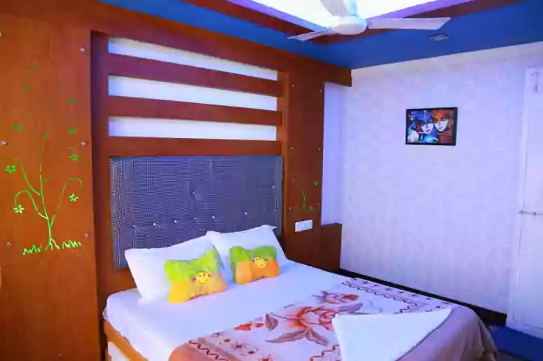 Kerala 2Bedroom Premium Houseboats