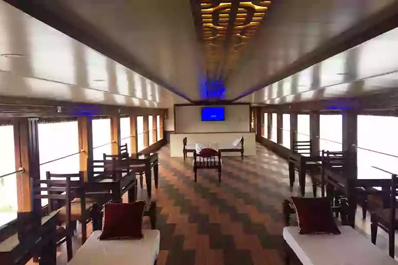 Kerala 5bedroom Deluxe Houseboats