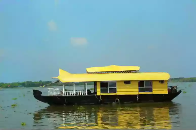 Kerala Two Bedroom Deluxe Houseboat