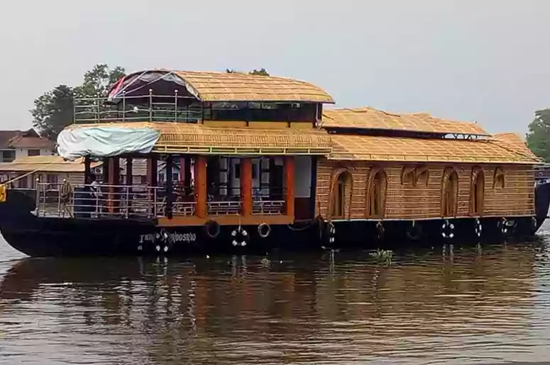 Kerala 2Bedroom Upper Deck Deluxe Houseboats