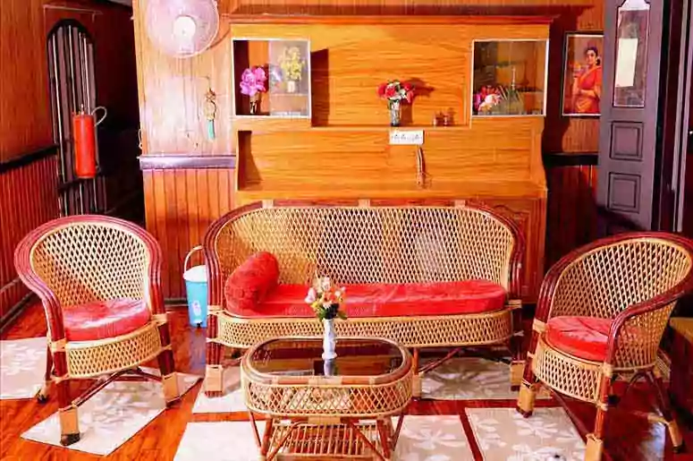 Kerala 3bedroom Deluxe Houseboats
