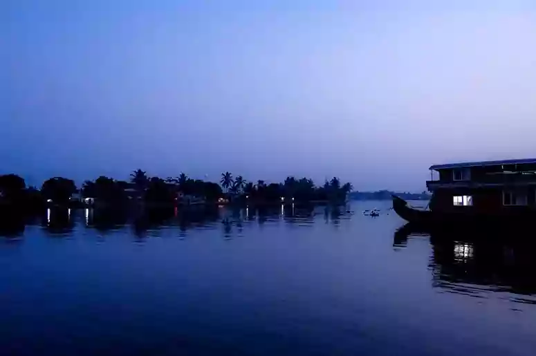 Kerala Overnight Cruise Houseboats